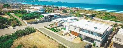 Oceanside Farm Residences – Spectacular villas and houses for sale in Puerto Cayo, Ecuador.