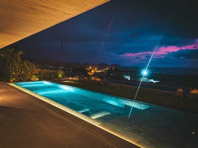 Oceanside Farm Residences – Espectaculares villas y casas en venta en Puerto Cayo, Ecuador Lujosa piscina infinita con increíble vista