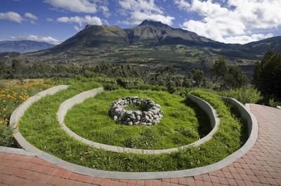 Sustainable Luxury Mountaintop Eco-Friendly Retreat
