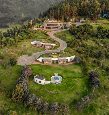Sustainable Luxury Mountaintop Eco-Friendly Retreat