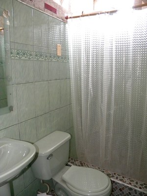 Hotel Galeria bathroom.jpg