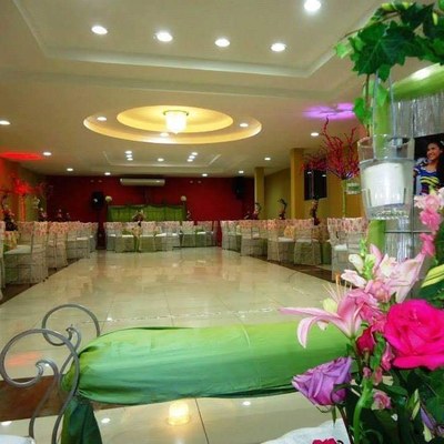 Can Accommodate Large Parties 