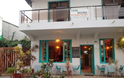 Puerto Lopez - Investment Opportunity!!!: Se Vende Restaurante Cerca del Mar en Puerto Lopez