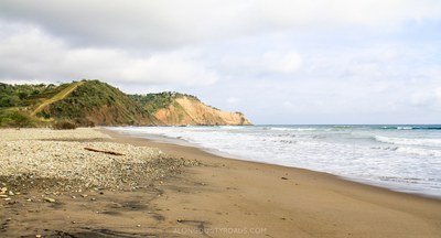 Ayampe+beach,+Ecuador.jpeg