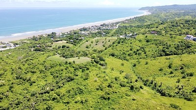 9.1 has (22.487 acres) con vista al mar, para proyecto inmobiliario o comercial en venta, San José, Ecuador