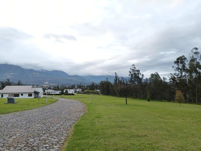 TIERRA FIRME ll: Mountain and Countryside Home Construction Site For Sale in Otavalo