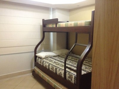 23 Second Bedroom Bunk Beds.jpeg