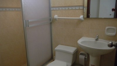 14 Master Bathroom.JPG