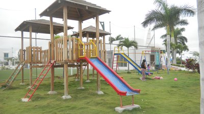 32 Playground.JPG