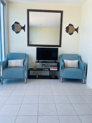 Matching Chairs In Living Room