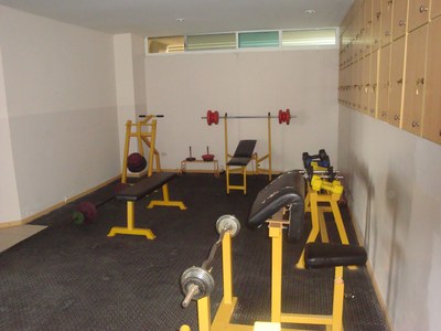  Additional Work Out Area With Weights 