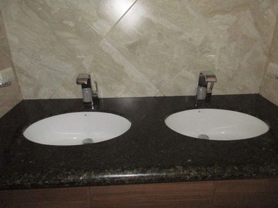  Double Bowl Sinks. 