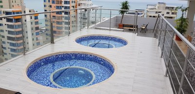 Unbelievable Views From Twin Jacuzzi Deck