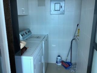  Separate Laundry Room With Full Size Appliances. 