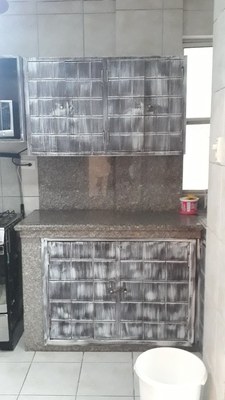   Distressed Kitchen Cabinets 