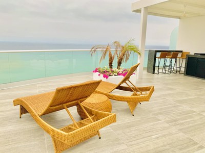 Stunning Terrace with the best view of Manta