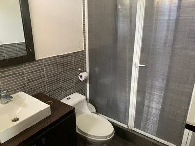 Second Bedroom's En-Suite Bathroom