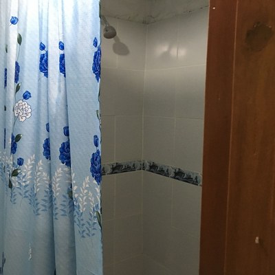 42 Guest House shower.jpg