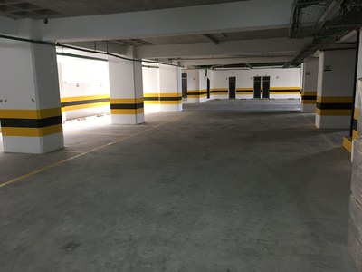   Parking Garage 