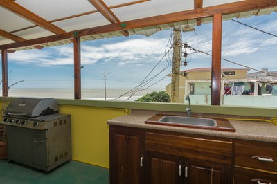 3-Story-Oceanfront-House-In-Bahia-2000-38.jpg