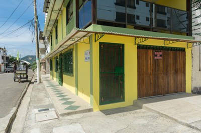 3-Story-Oceanfront-House-In-Bahia-2000-41.jpg