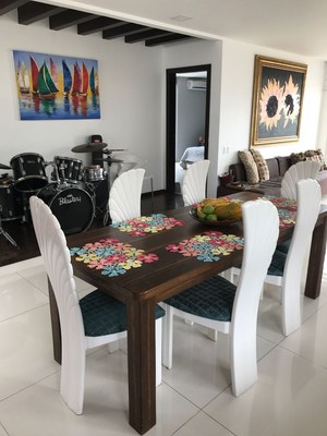  Dining Room Table Area