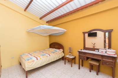 3-Beds-Affordably-Priced-Near-Beach-2000-10.jpg
