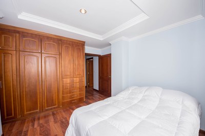 Fully-Furnished-2-Bedroom-Deluxe-Cuenca-Condo-2000-30.jpg