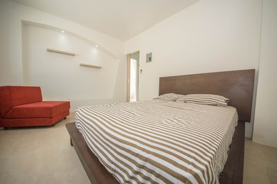 Oceanfront-3-Bedroom-Minimalist-Home-2000-25.jpg