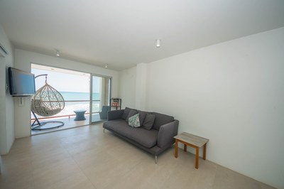 Oceanfront-3-Bedroom-Minimalist-Home-2000-20.jpg