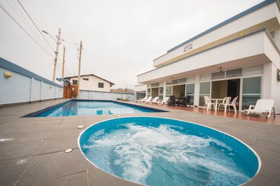 Amazing-Beachfront-Pool-House-SC-2000-25.jpg