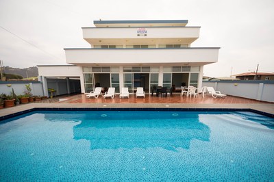 Amazing-Beachfront-Pool-House-SC-2000-31.jpg