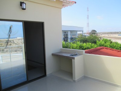 Upstairs Balcony With Plumbed Sink