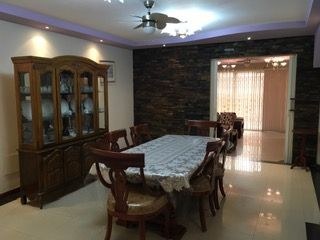   Tiled Wall In Dining Room 