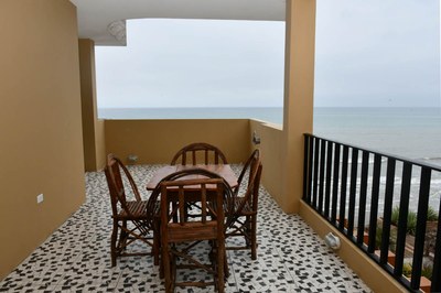 Amazing Beachfront House Crucita-65.jpg