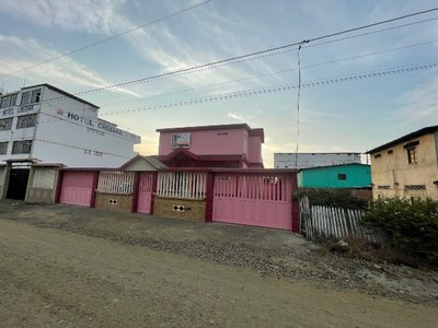 53 pink house.jpg