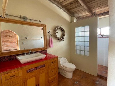 Casa Azul Main Bathroom