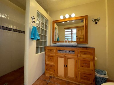 Casa Azul Full Bathroom Second Floor