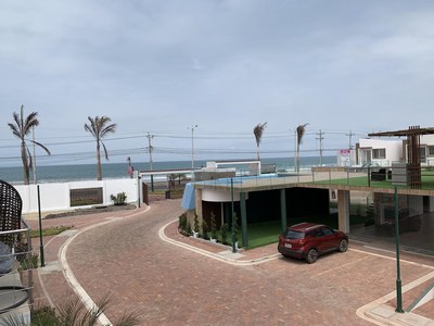 Casa frente al mar en venta.jpg