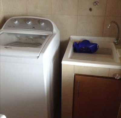 Laundry Room Washer And Laundry Sink