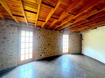 Unique Eco Design Home in Malacatos (6790.91 m2 – 1.68 acres)