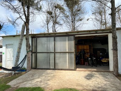 covered garage area