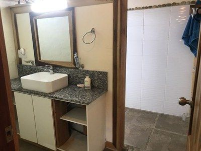 Puerto Lopez bathroom