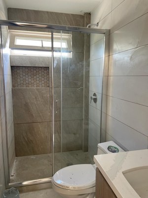 Brand New Home Salinas ~ main bathroom