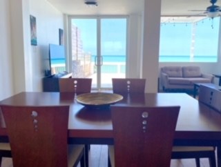 Crucita Beachfront Beauty ~ Dining Room