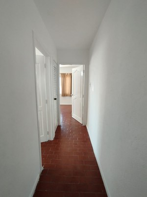 Wow - Simply Stunning Hallway