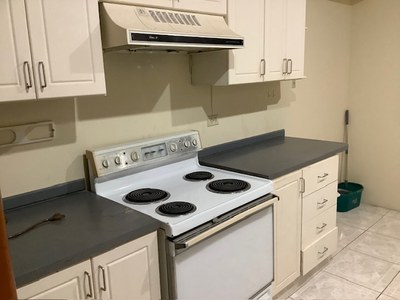 Electric Range-Oven In Kitchen